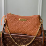 Louis Vuitton Liv Pochette M11916 M83301